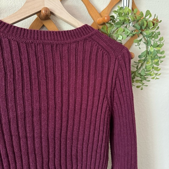BANANA REPUBLIC | Maroon Long Sleeve Sweater NWT Size Medium - Picture 13 of 16